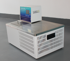 DCW-0550高精度臺式低溫恒溫槽